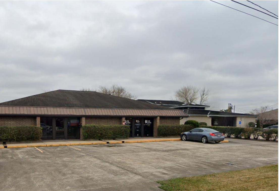 Retail property in 3812 Woodlawn Avenue, Pasadena, TX 77504 — Off-Market Retail / Medical Office — 3812 Woodlawn Ave
