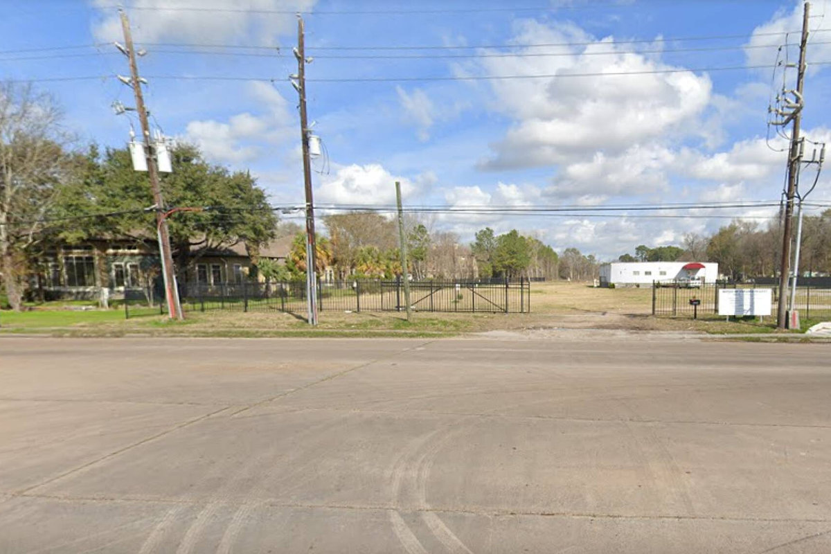 Land property in Houston, TX 77060 — 822 W Greens Rd