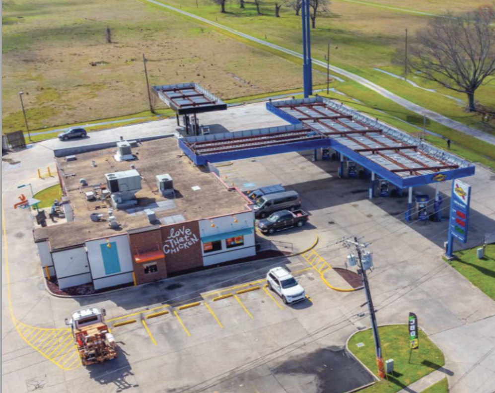 Gas Station property in Breaux Bridge, LA — Off-Market Sunoco/Popeyes Gas Station
